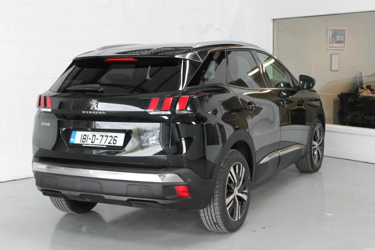 Peugeot 3008 2018, Allure Spotless car - Image 6