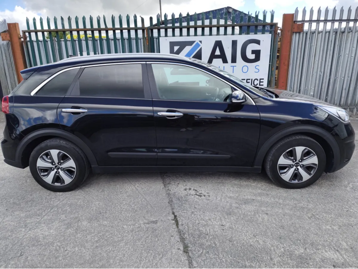 Kia Niro 1.6 GDI 2 104BHP 5DR AUTO HYBRID - Image 6