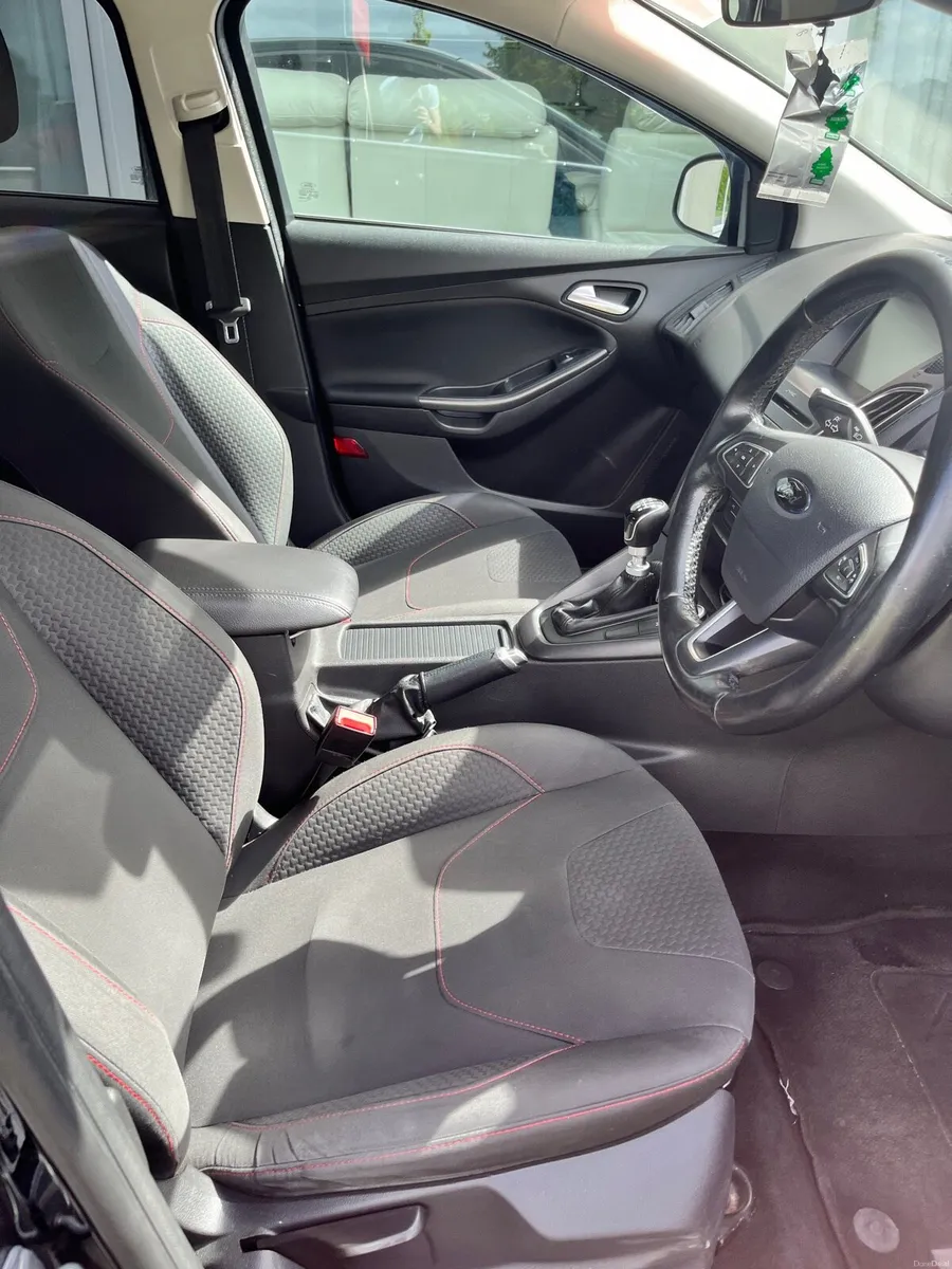 Ford focus zetec-s - Image 6