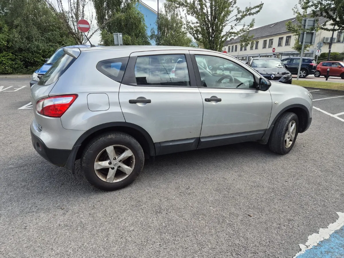 Nissan Qashqai 2011 - Image 1