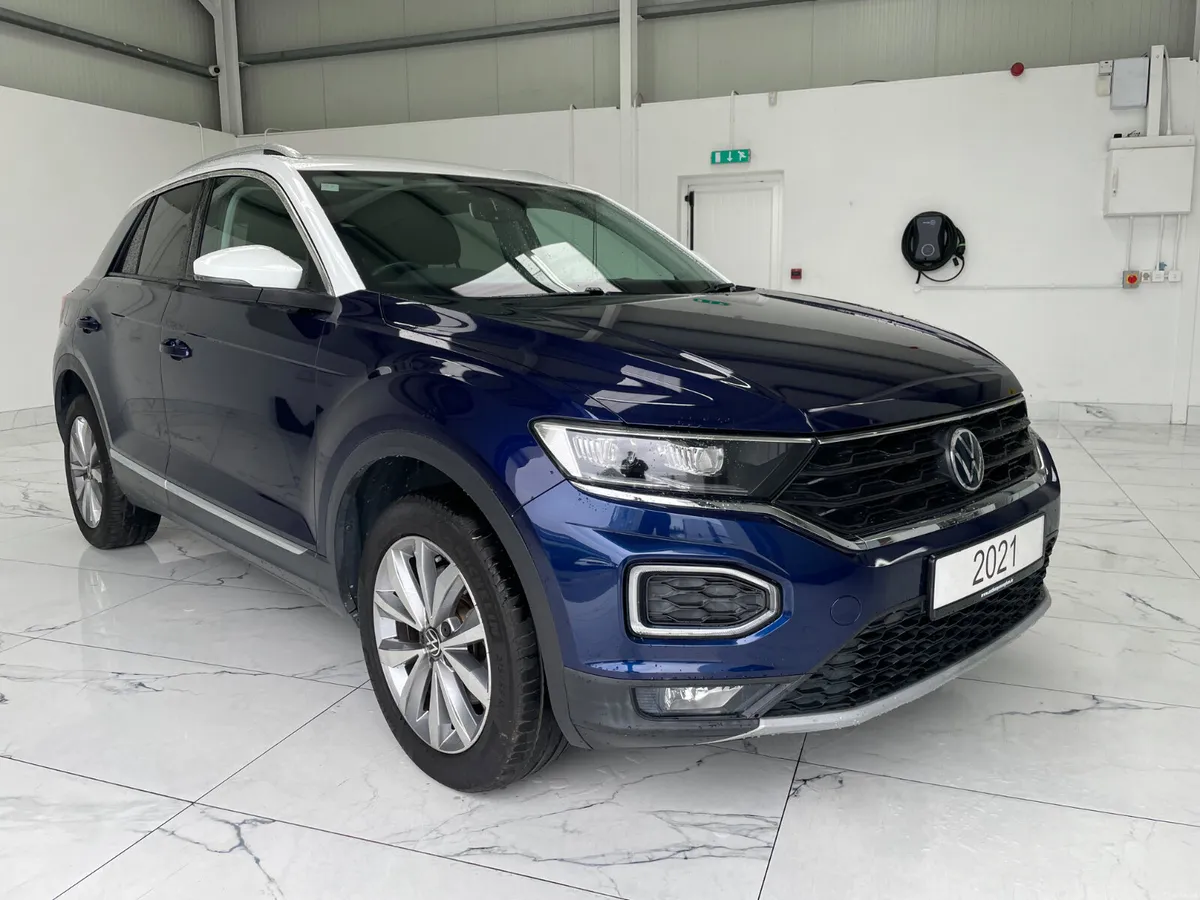 2021 Volkswagen T-Roc - Image 1