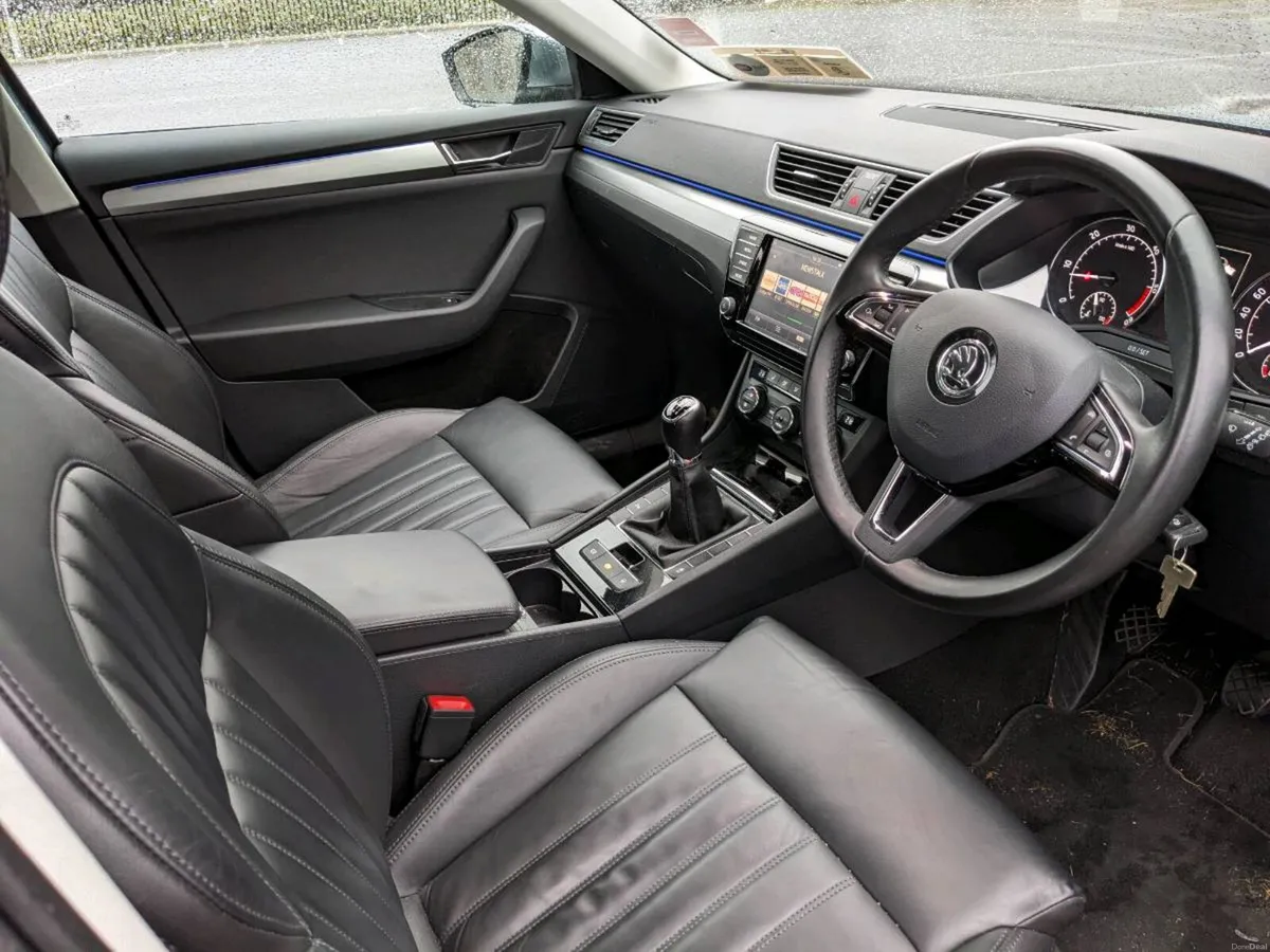Skoda SUPERB Style Combi 1.6D - Image 2