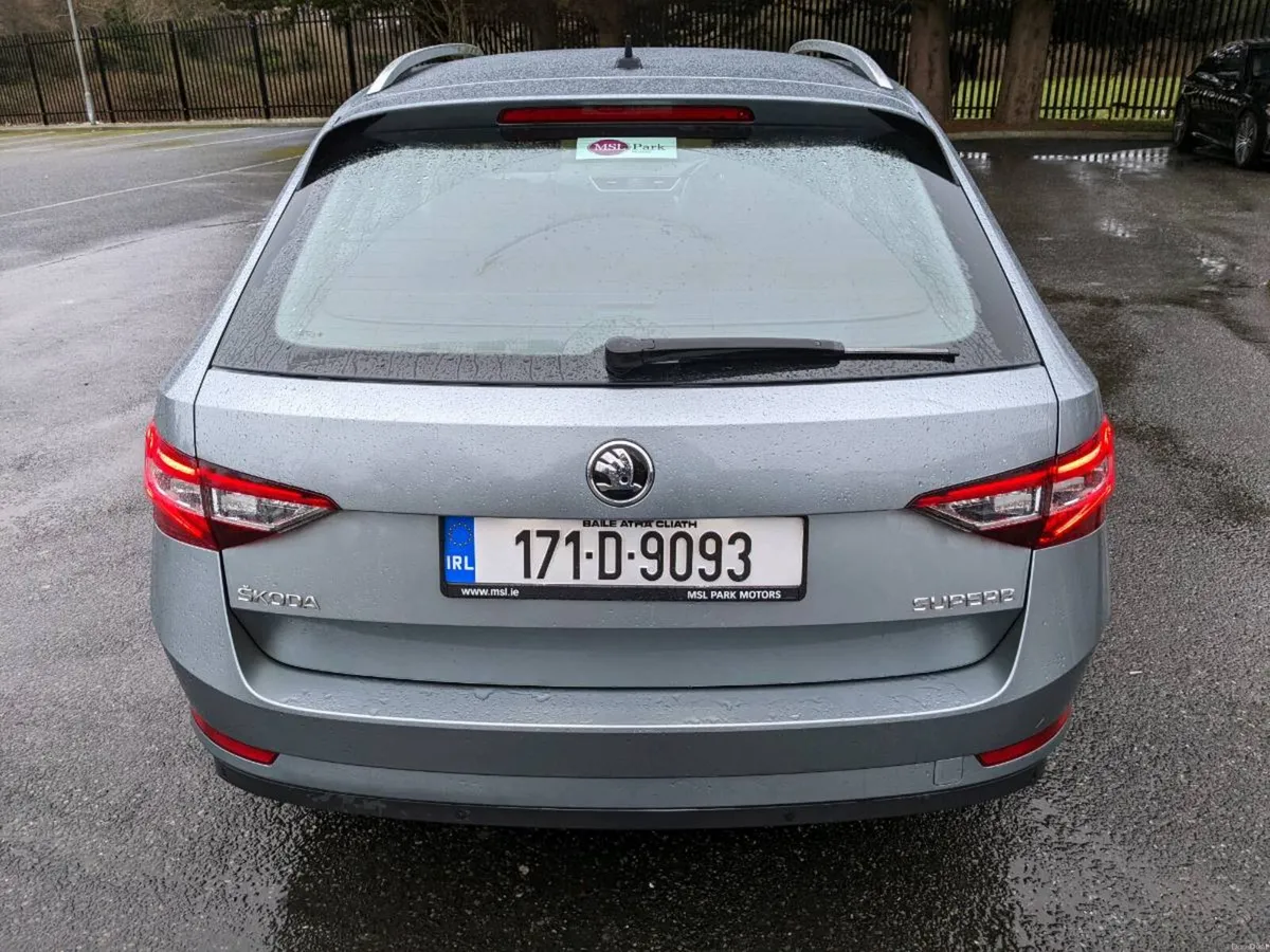 Skoda SUPERB Style Combi 1.6D - Image 4