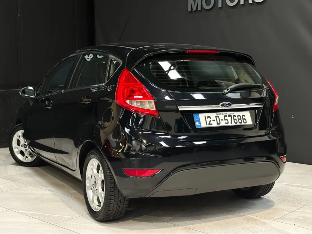 1.25 ZETEC 82PS 5DR ARGENTO - Image 6
