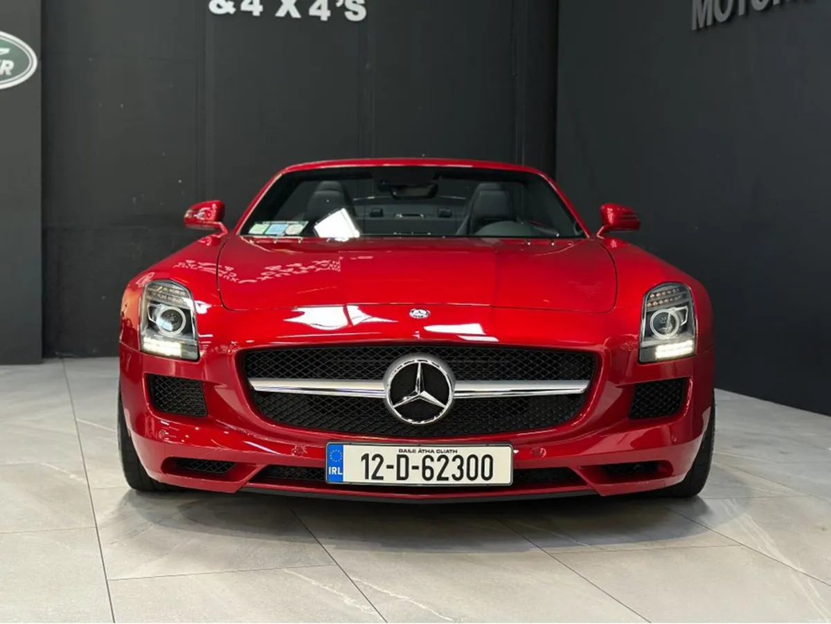 AMG 6.2 V8 AUTO ROADSTER - Image 4