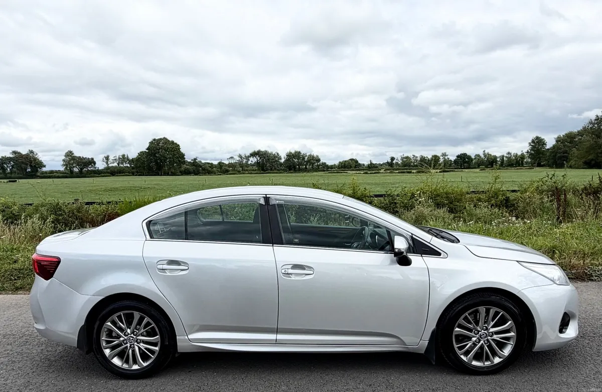 Toyota Avensis 2.0D4D Luna 2017 - Image 4