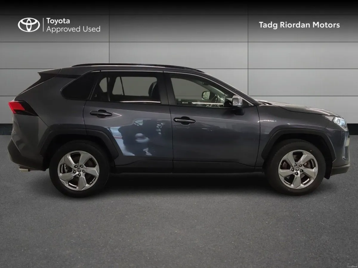 Toyota RAV4 HYBRID SOL 2WD - Image 3