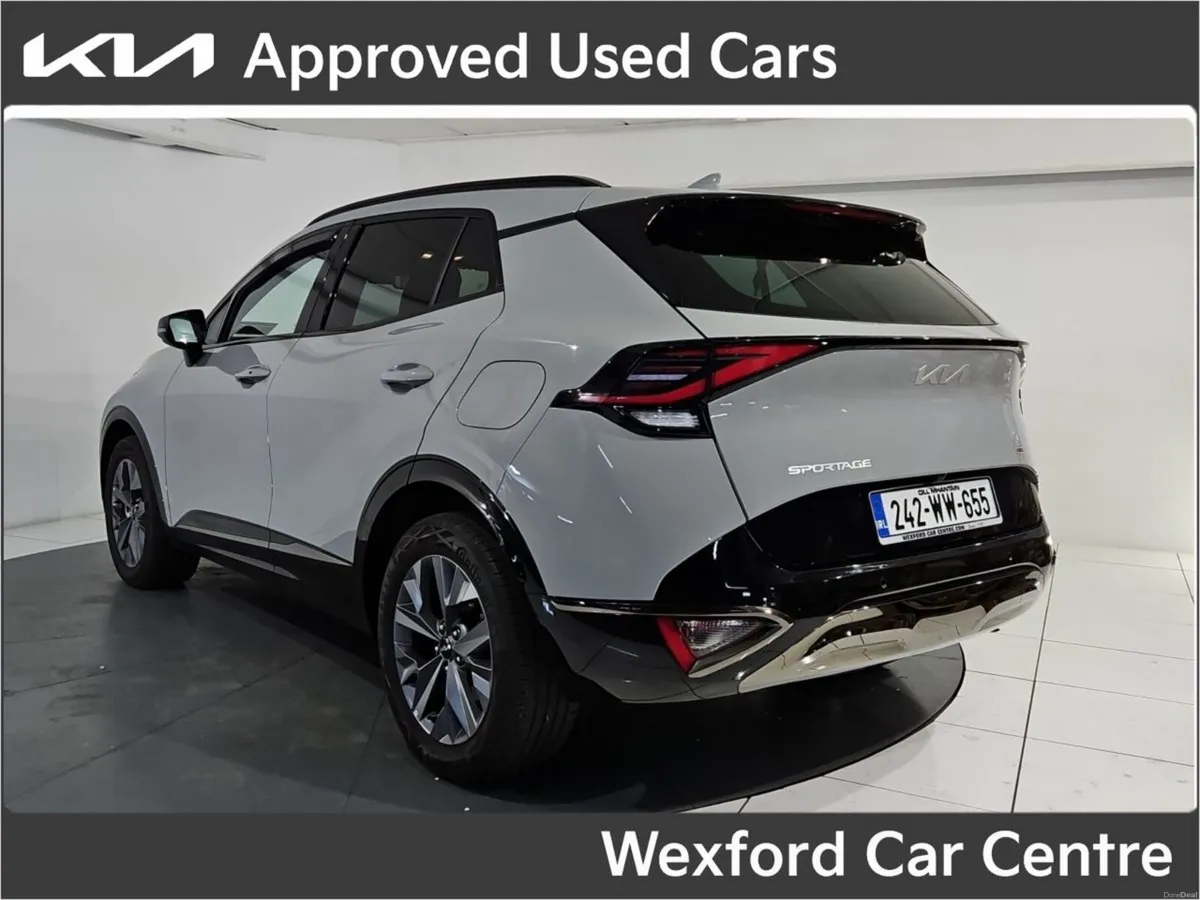 Kia Sportage Anniversary Edition Hybrid LOW KM'S - Image 3