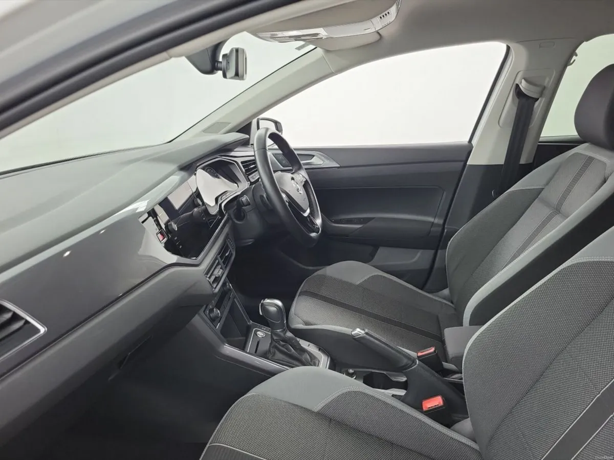 Volkswagen Polo TSI Highline**Top Spec** - Image 4
