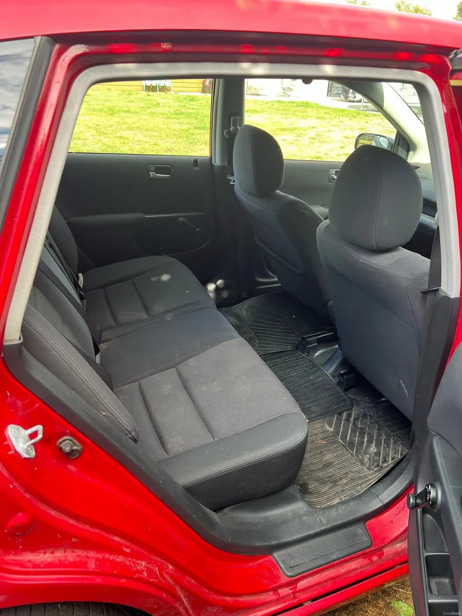 Honda civic 2004 - Image 6