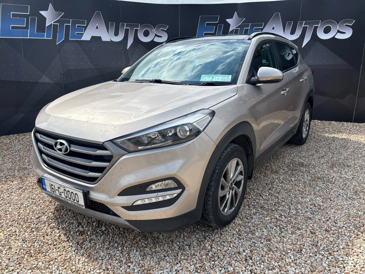 2016 Hyundai Tucson Beige - Image 1