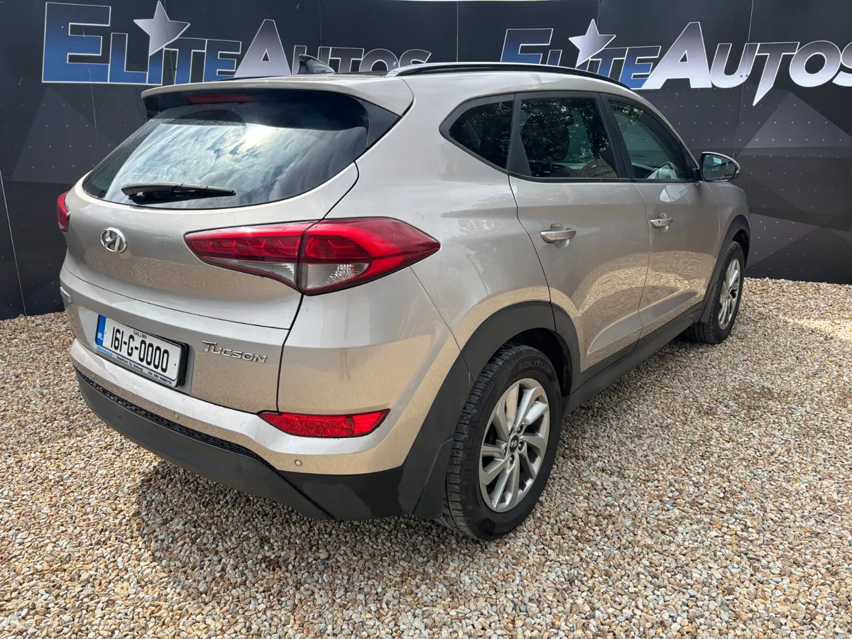2016 Hyundai Tucson Beige - Image 6