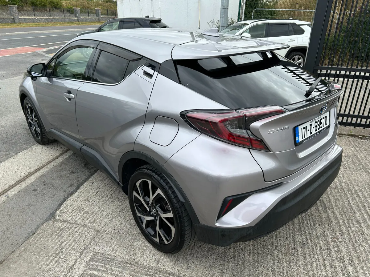 TOYOTA CHR 2017, 1.8 HYBRID AUTO HIGH SPEC LOW KMS - Image 3