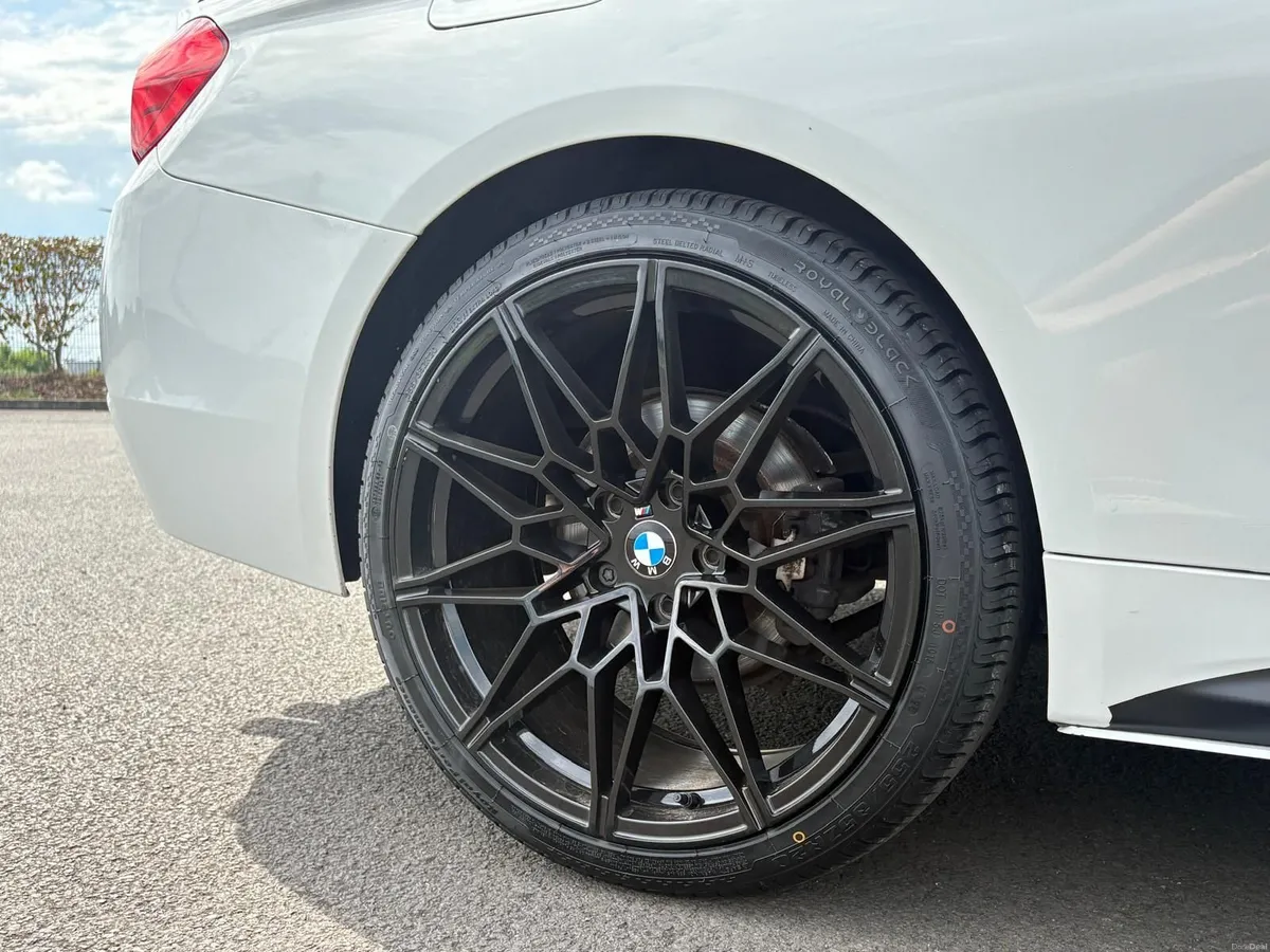 BMW 4-Series 2014 - Image 6