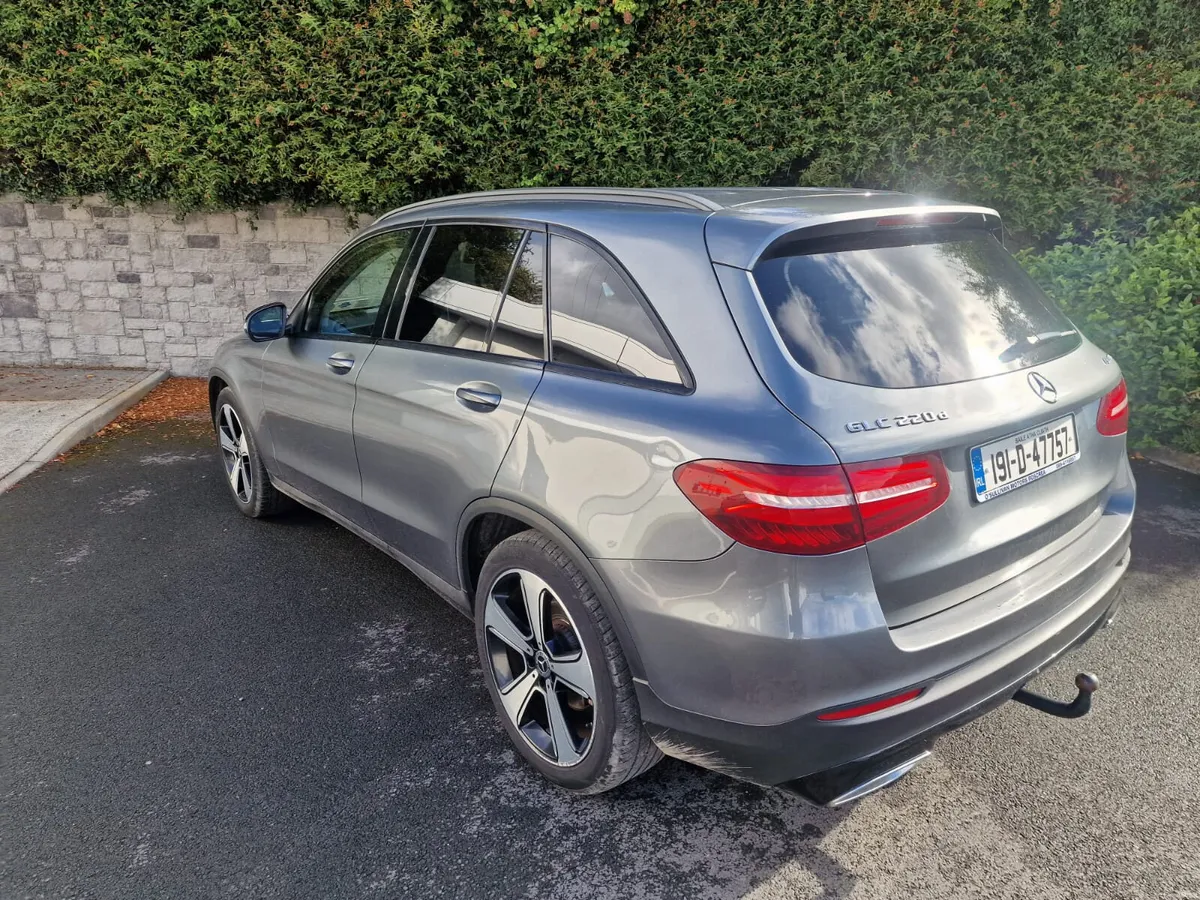 MERCEDES GLC CLASS 220D / 2019 / 2.1 DIESEL / AUTO - Image 6