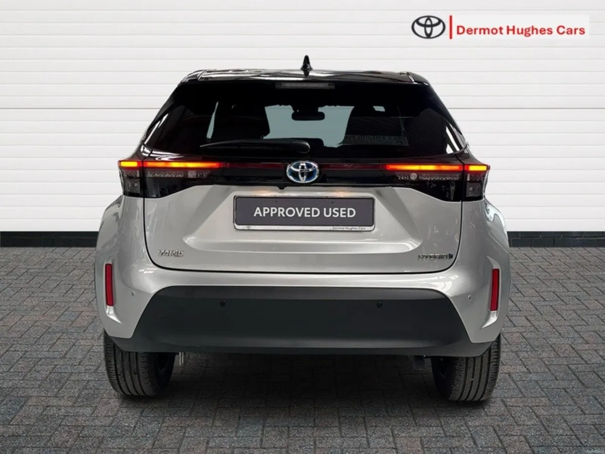 Toyota Yaris Cross YARIS CROSS LUNA SPORT - Image 4