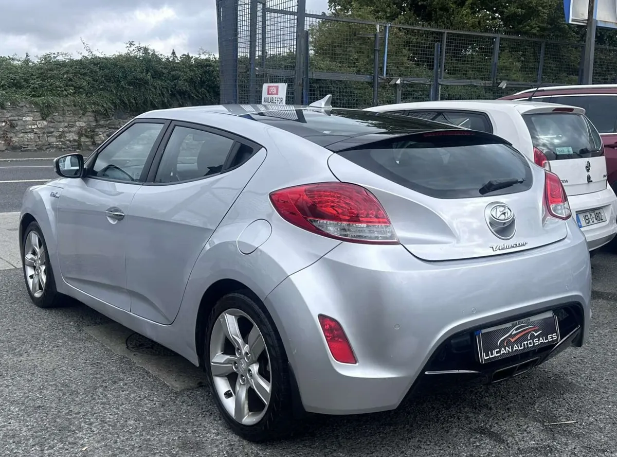 Hyundai Veloster New NCT, LOW MILEAGE! - Image 4