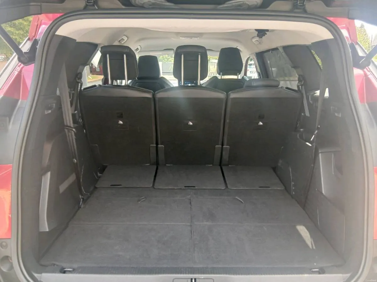 Peugeot 5008 7 seater - Image 4