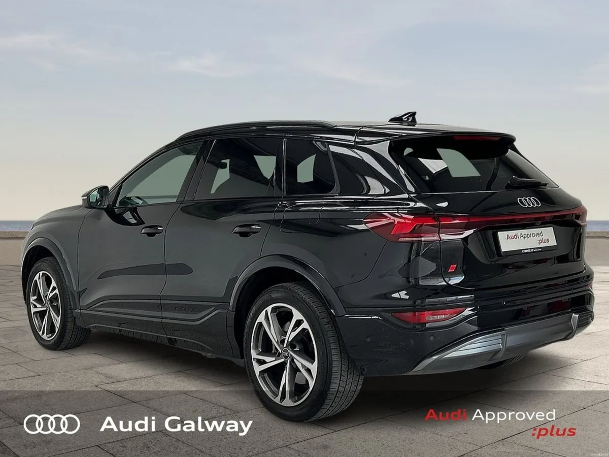Audi Q6 e-tron E-TRON LAUNCH EDITION QUATTRO A/T - Image 4