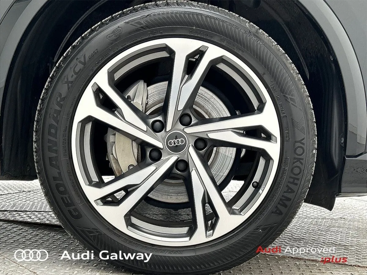 Audi Q6 e-tron E-TRON LAUNCH EDITION QUATTRO A/T - Image 6
