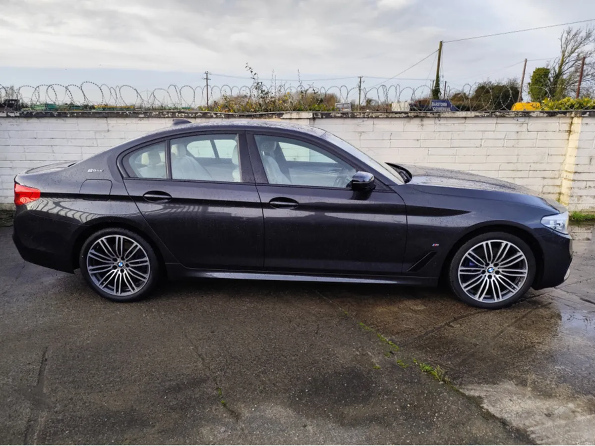 530e G30 M SPORT 4DR AUTO HUD 360/REV CAM SAT NAV - Image 4