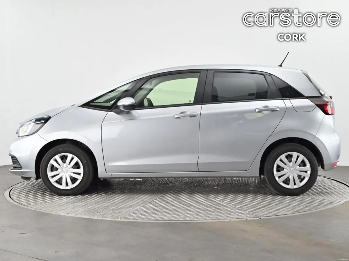 Honda Fit 1.5 Hybrid Auto - Image 6
