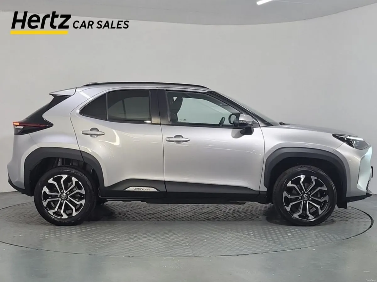 Toyota Yaris Cross DESIGN HEV 1.5 Petrol Automatic - Image 2