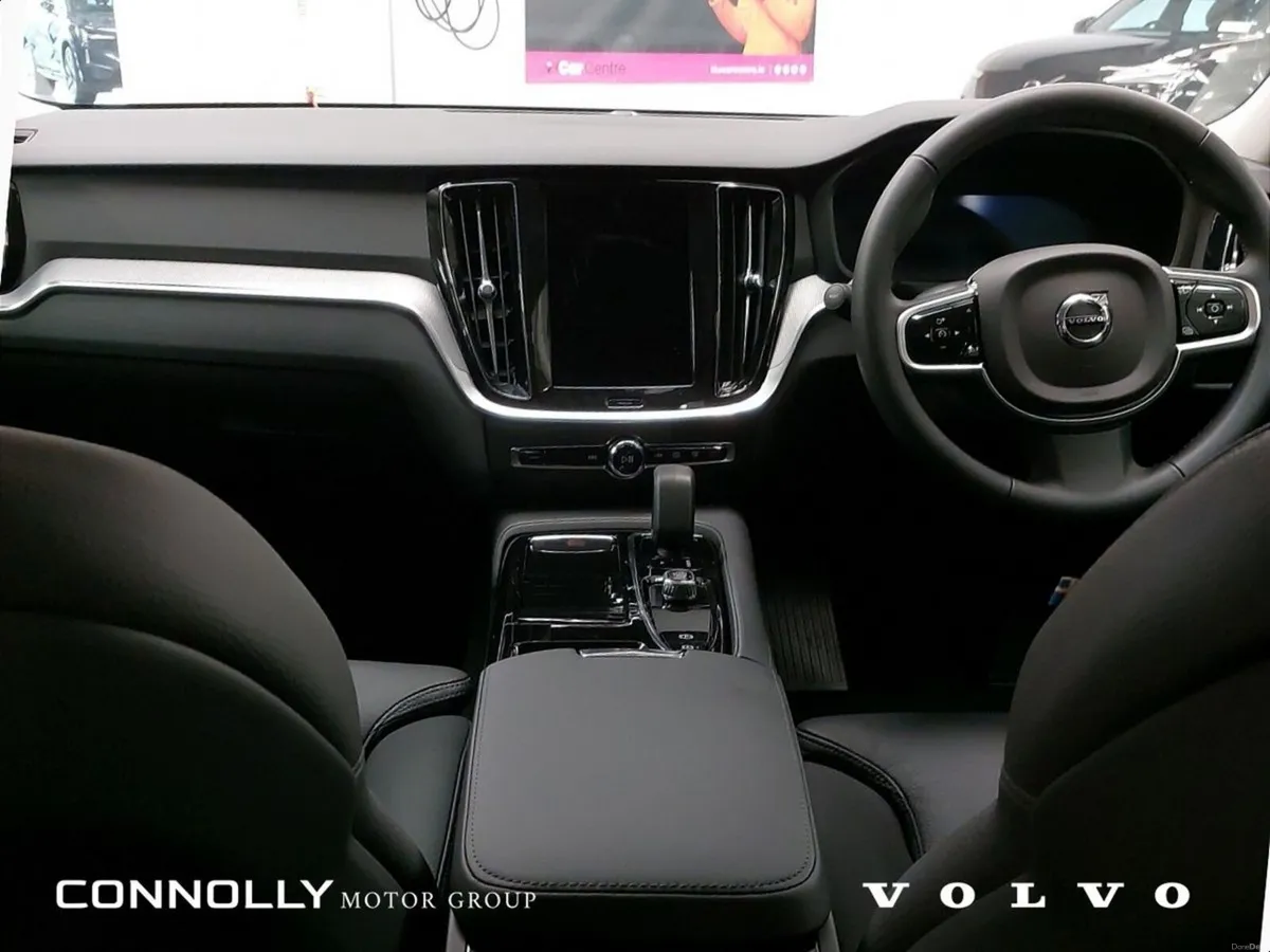 Volvo V60 DEMO PLUS Dark | €681pm | Plug In Hybrid - Image 4