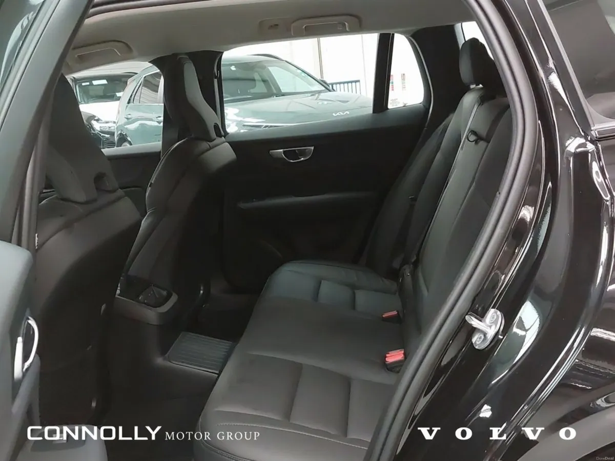 Volvo V60 DEMO PLUS Dark | €681pm | Plug In Hybrid - Image 6