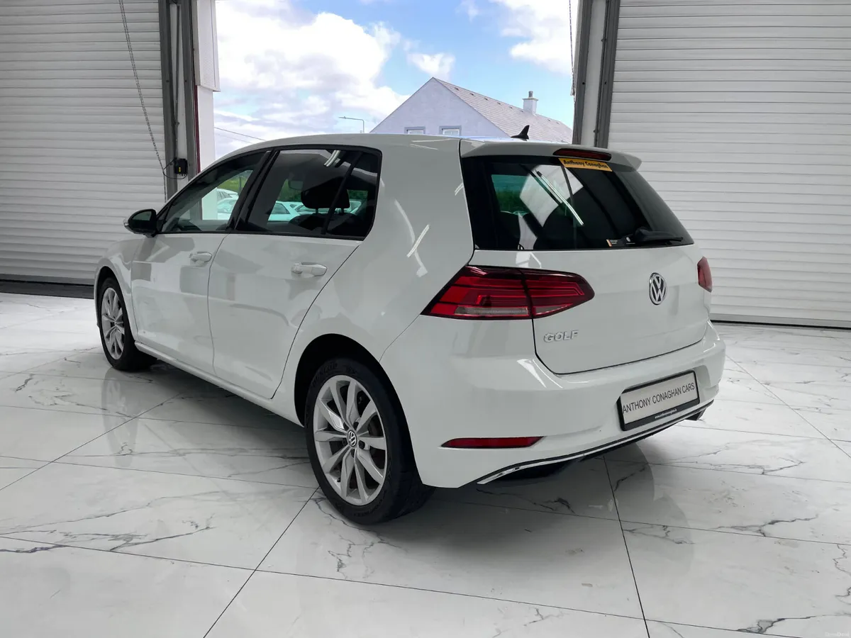 2019 Volkswagen Golf - Image 5