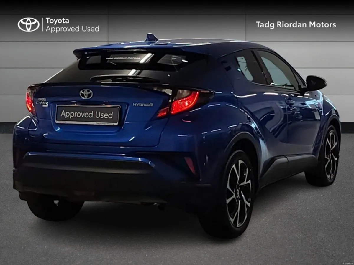 Toyota C-HR 1.8 HYBRID SPORT - Image 2