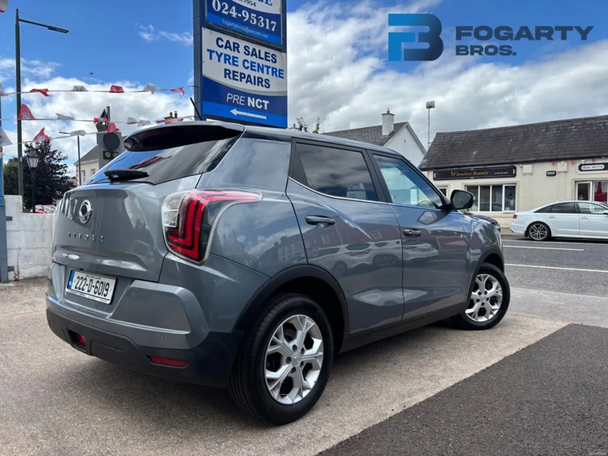 SsangYong Tivoli 2022, PLUS 1.2 PETROL MT 2WD 4DR - Image 5