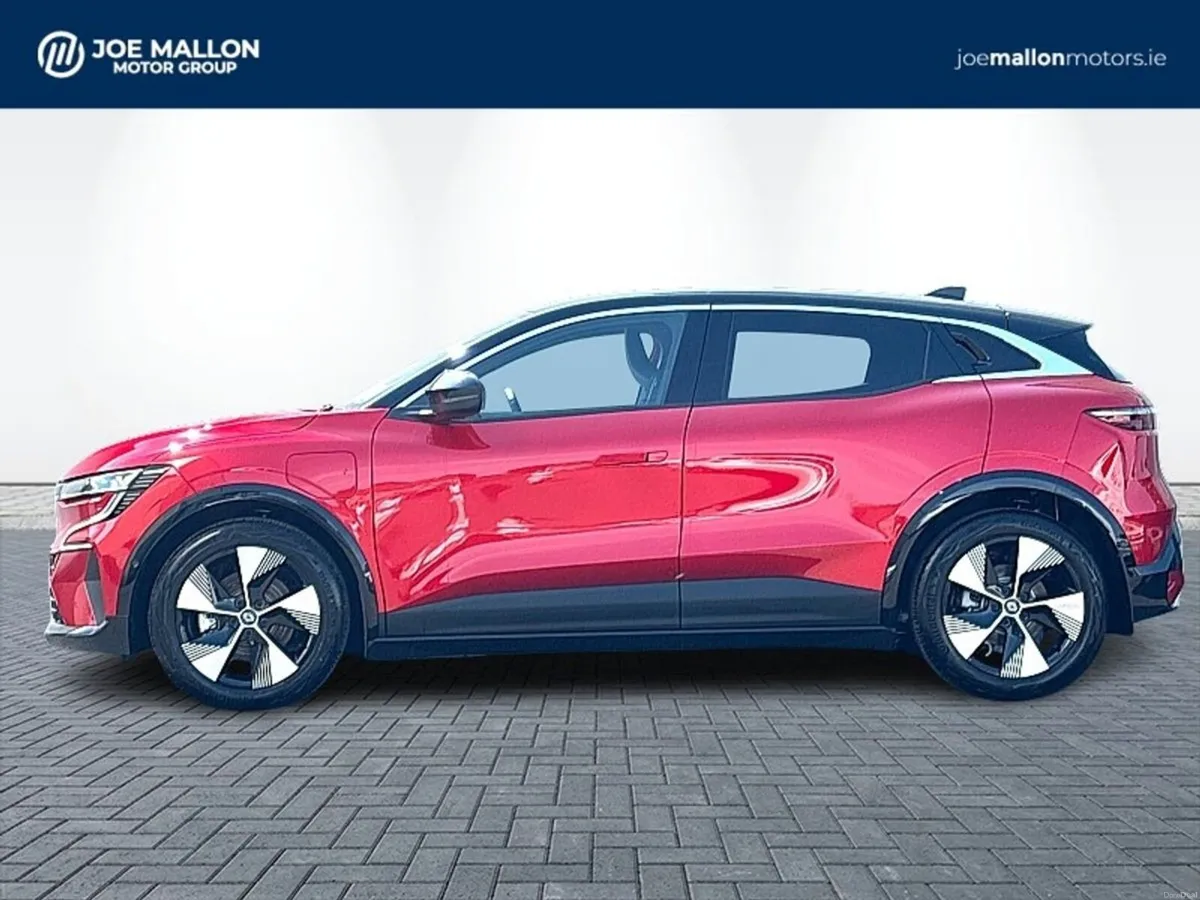 Renault Megane E-Tech Techno EV60 220hp - Image 4