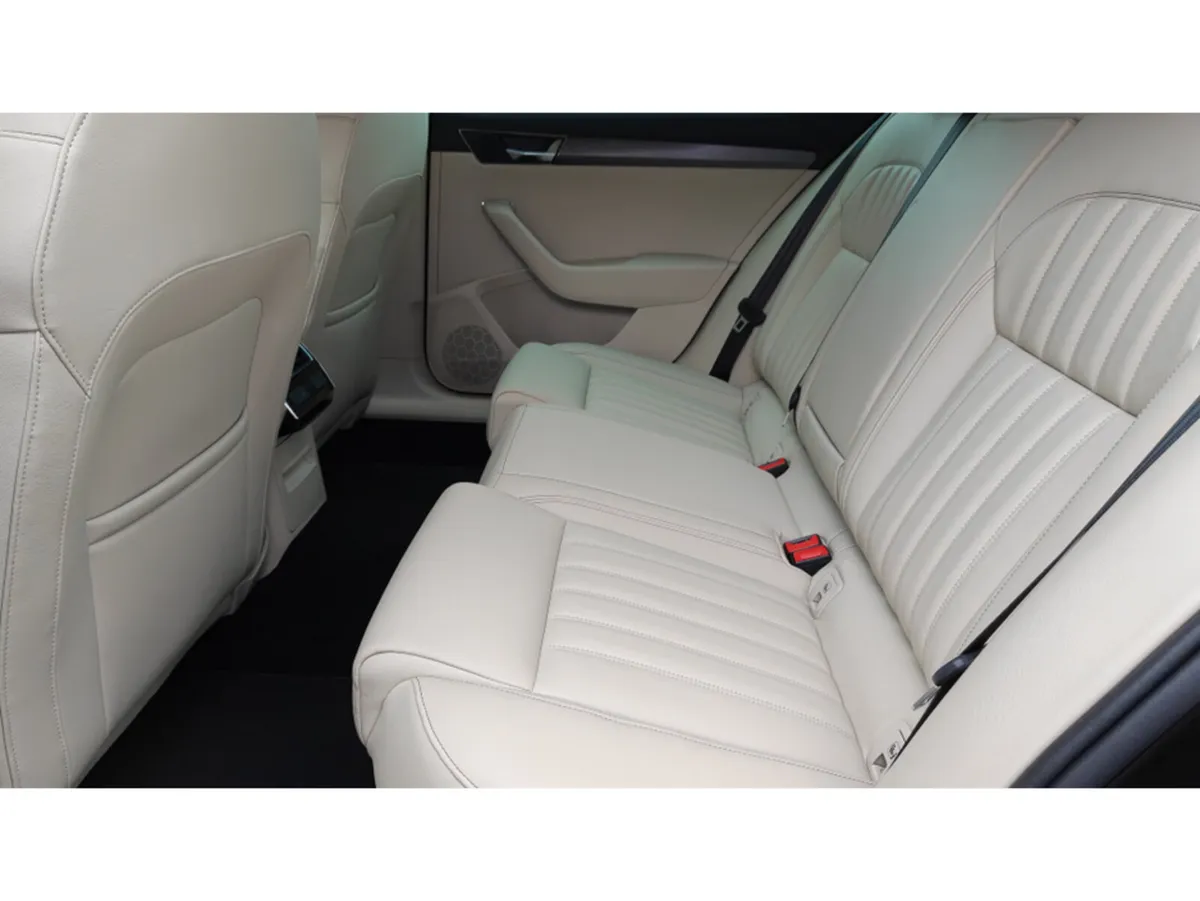 Skoda Superb STYLE 1.4 TSI 218 BHP PHEV- IV DSG-AU - Image 6