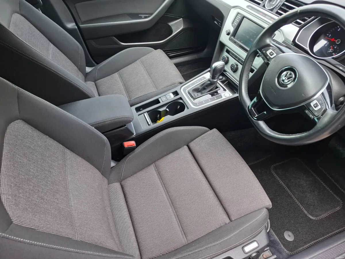 171 VOLKSWAGEN PASSAT 2.0 TDI AUTOMATIC - Image 5