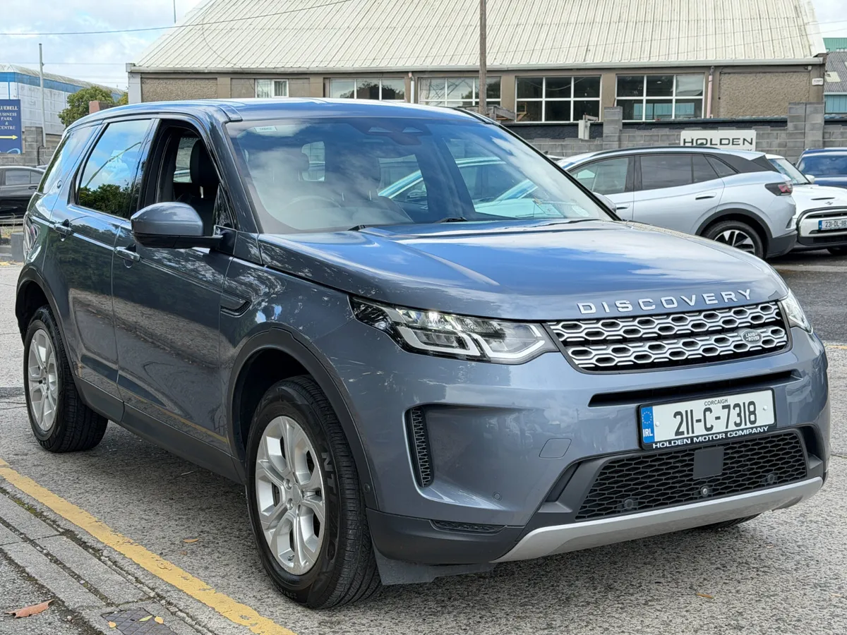 2021 Land Rover Discovery Sport P300e - Image 5