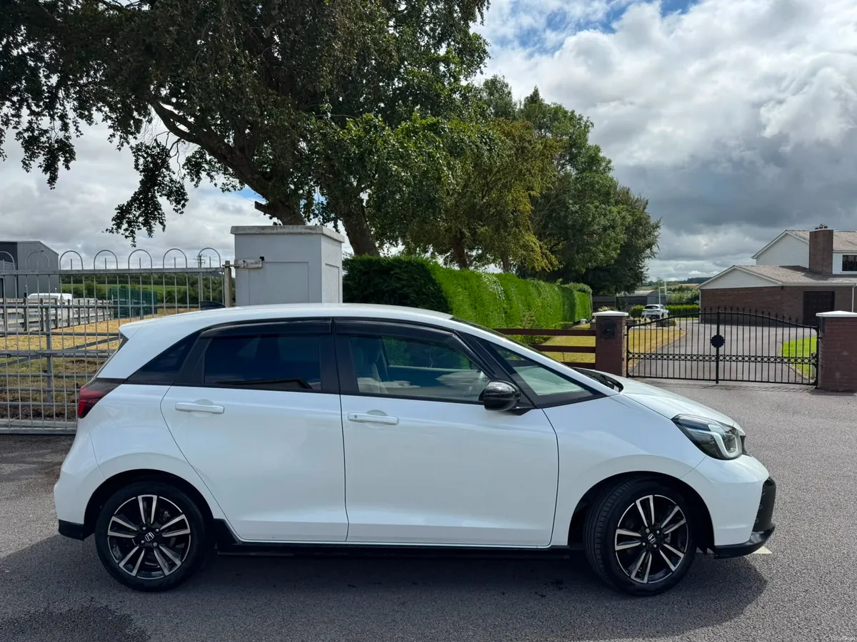 Honda Jazz Advance Sport 2025 - Image 3