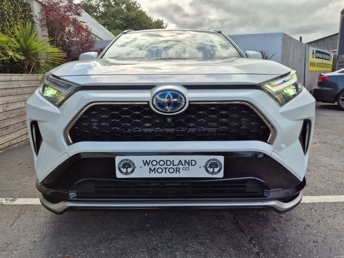 Toyota RAV4 2.5 PHEV / PRIME TOP SPEC / 300BHP AWD - Image 3