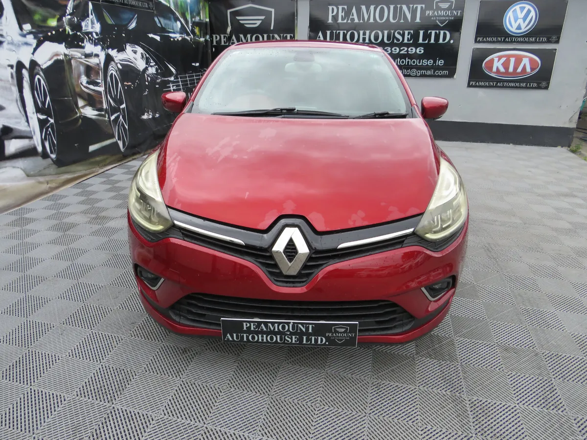 17 RENAULT CLIO 1.2 PETROL AUTOMATIC - Image 3