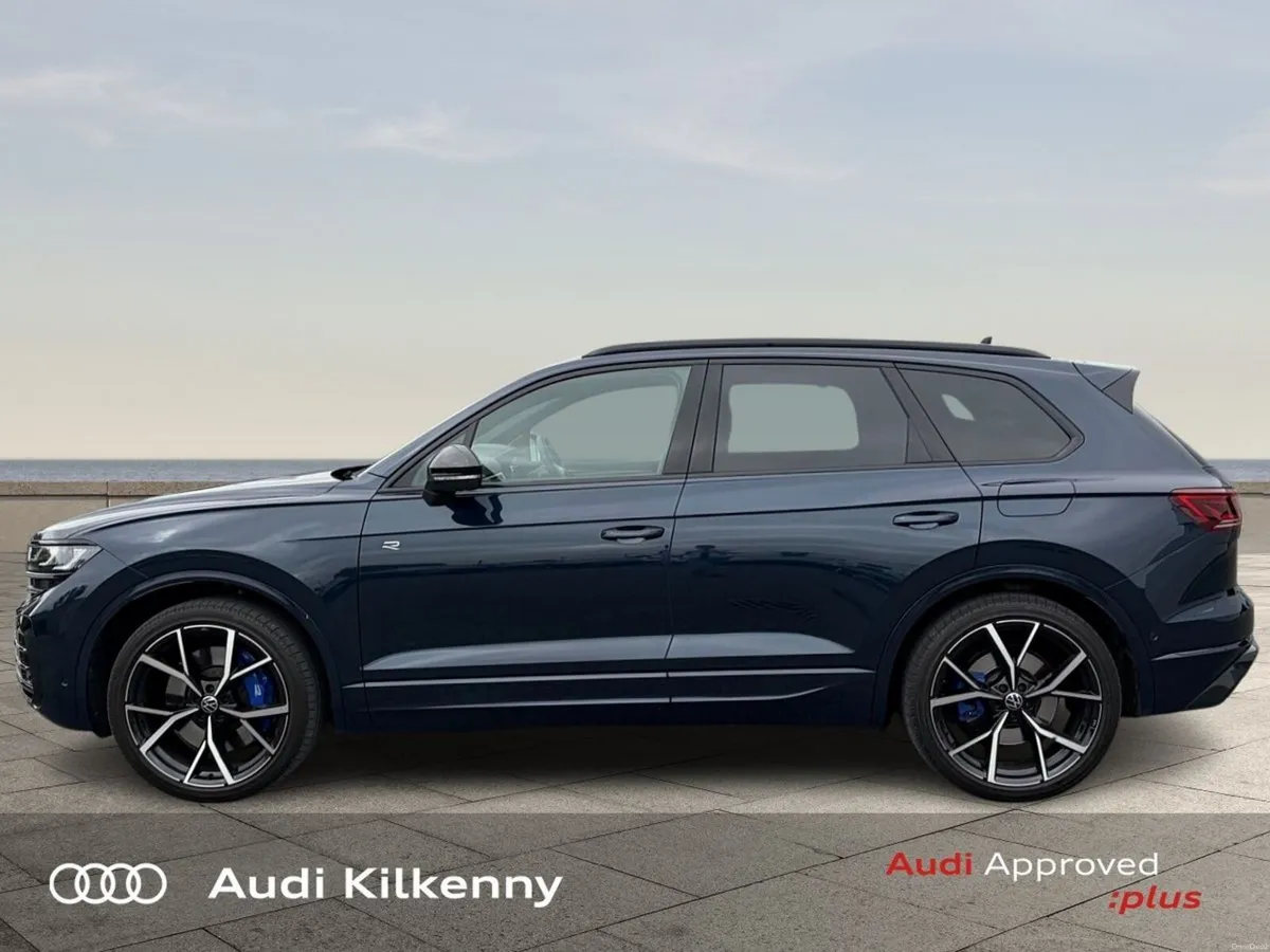 Volkswagen Touareg * Very High Spec * 3.0 TSI PHEV - Image 3