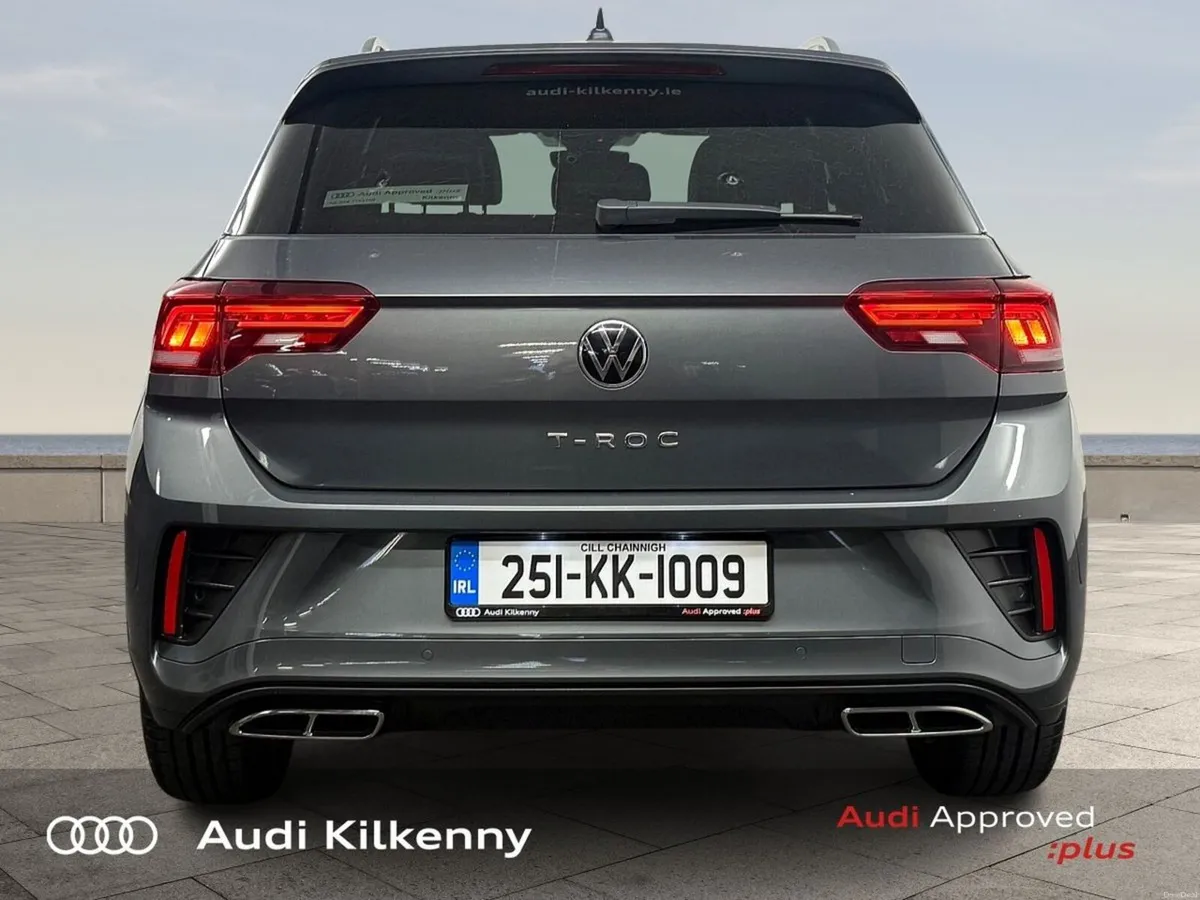 Volkswagen T-Roc R-Line 75 2.0 TDI M6F 116HP with - Image 6