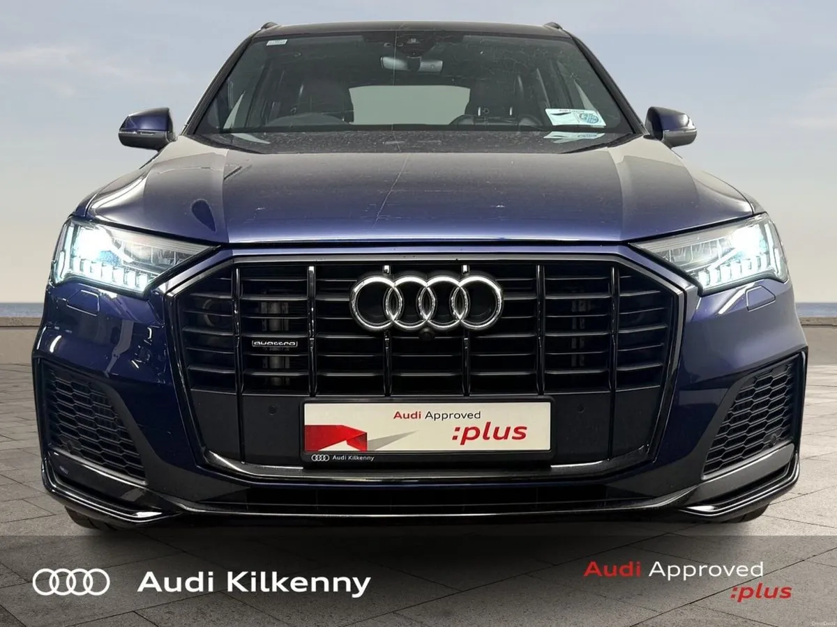 Audi Q7 55 TFSI e S Line Black Edition with 22 Inc - Image 2