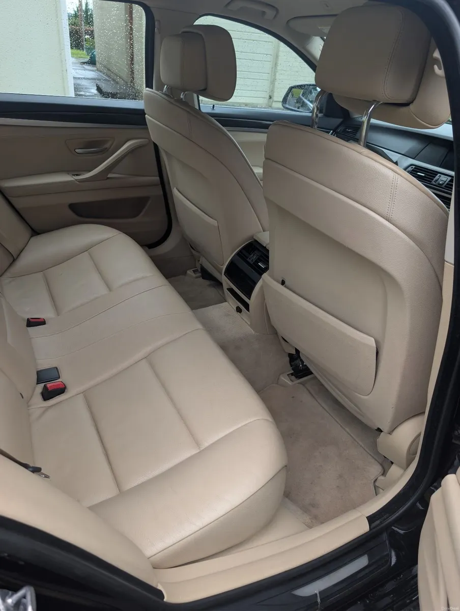 BMW 5-Series 2012 - Image 4