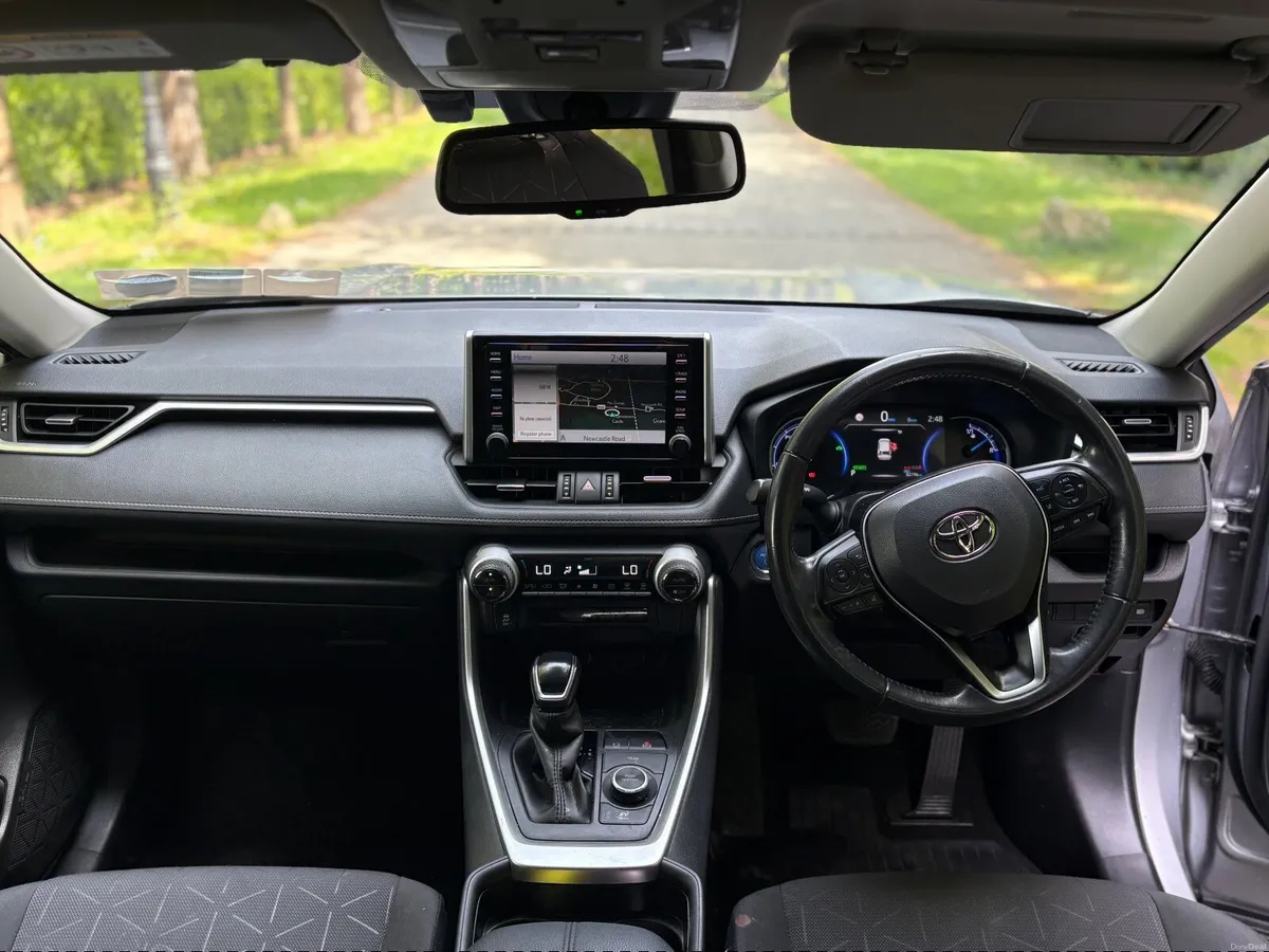 Toyota RAV4 2021 - Image 2