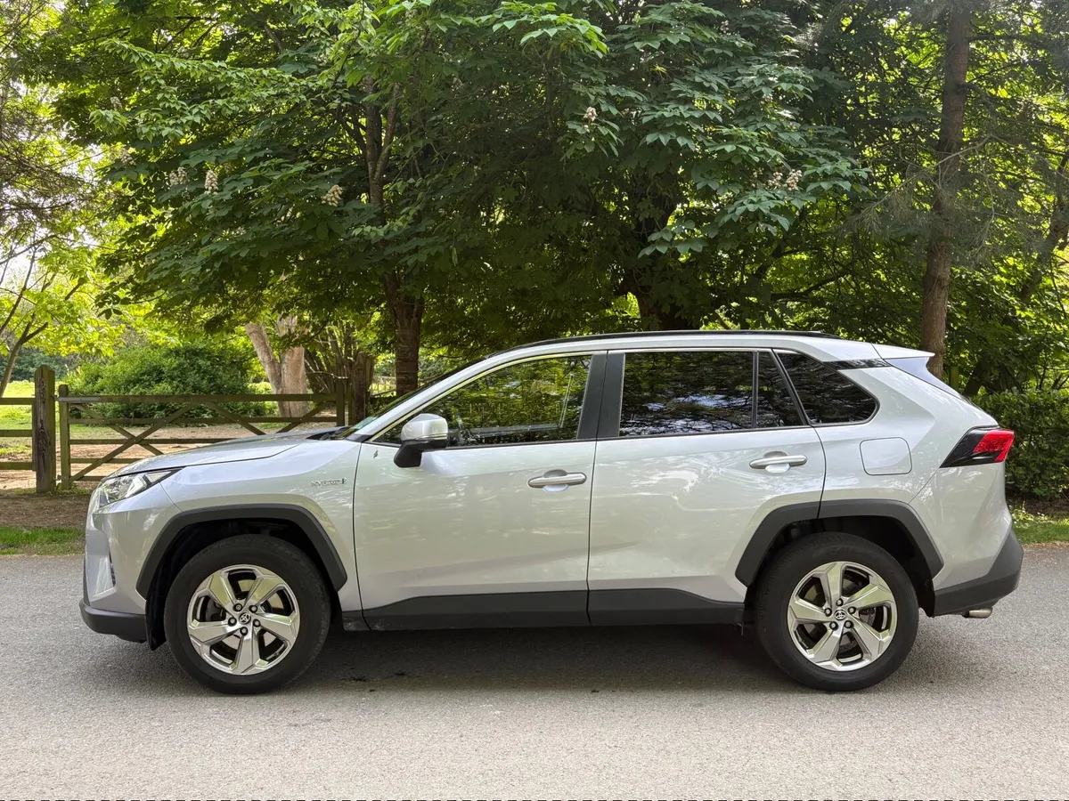 Toyota RAV4 2021 - Image 6
