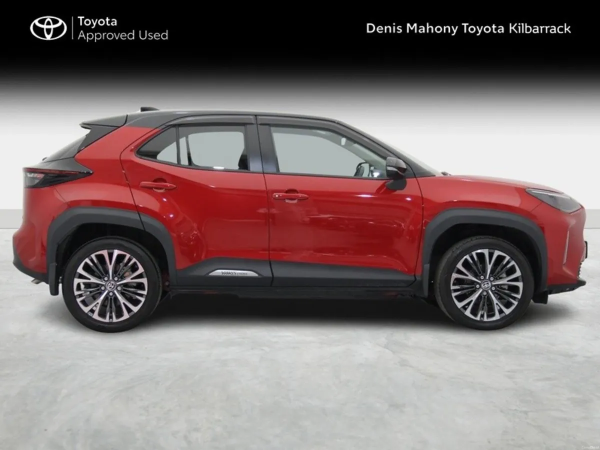 Toyota Yaris Cross SOL - Image 3