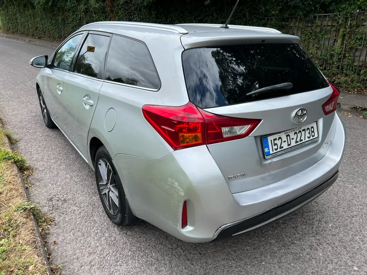 Toyota Auris 1.4 diesel SOL Estate - Image 4