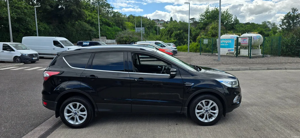 Ford Kuga Auto Titanium Full Spec - Image 4