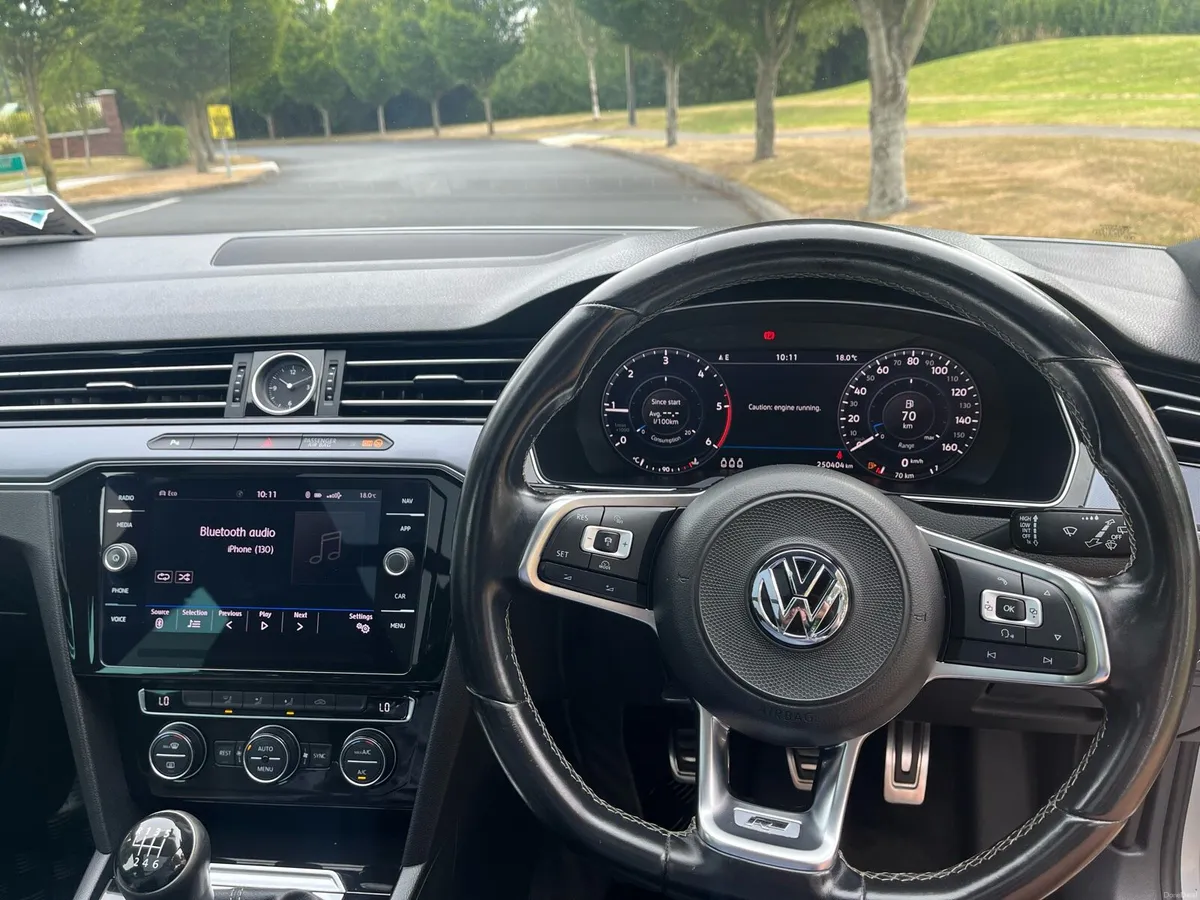 Volkswagen Passat 2018 - Image 6