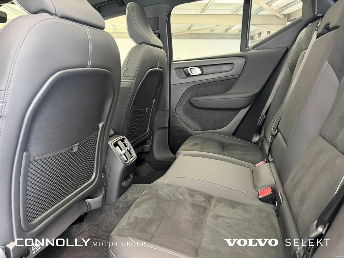 Volvo EX40 Black Edition | €538pm | Extended Range - Image 4